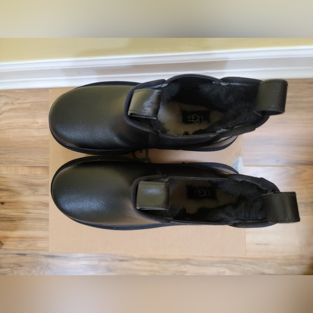UGG Neumel platform Chelsea boot, black - Picture 9 of 9
